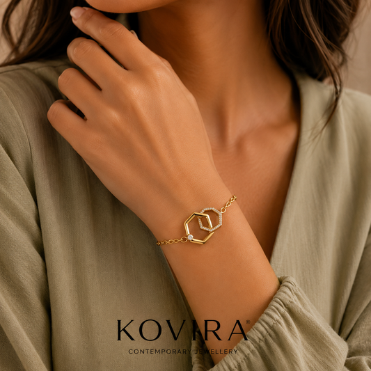 Pulseira com Círculos Entrelaçados em Aço Inoxidável