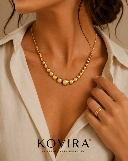 Colar Glamour com Esferas Douradas/ Prateadas